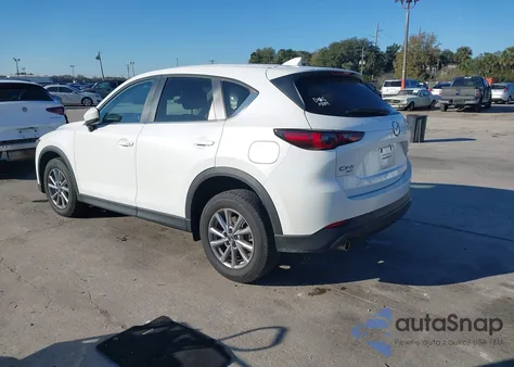 2022 Mazda Cx-5 2.5 S Preferred z USA, uszkodzony, nr VIN JM3KFBCMXN0565064
